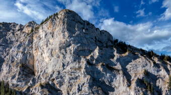 Bachfluh Routeninfos und Topos zum Klettergebiet «Bachfluh» findest du im Kletterführer «Schweiz extrem West Band 2» von edition filidor.