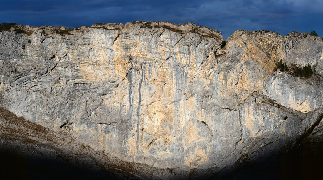 Ueschenengrat Routeninfos und Topos zum Klettergebiet «Ueschenengrat» findest du im Kletterführer «Schweiz extrem West Band 2» von edition filidor.