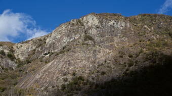 Routeninfos und Topos zum Klettergebiet «Monte Garzo» findest du im Kletterführer «Schweiz Plaisir SUD 2020» von edition filidor.