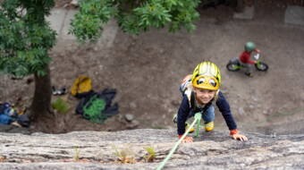 Ice Age Routeninfos und Topos zum Klettergebiet «Ice Age» findest du im Kletterführer «Schweiz Plaisir West Band 2» von edition filidor.