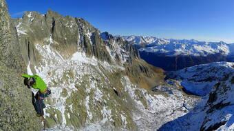 Routeninfos und Topos zum Klettergebiet «Winterstock» findest du im Kletterführer «Schweiz Plaisir West Band 1» von edition filidor.