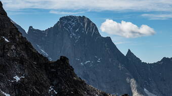 Routeninfos und Topos zum Klettergebiet «Sasc Furä» findest du im Kletterführer «Schweiz Plaisir SUD 2020» von edition filidor.